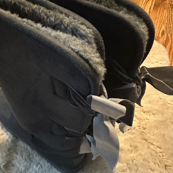 Simply Southern Gray Bow Boots Size 9 - Picture 3 of 8